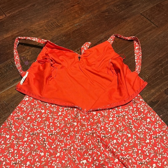 Floral Red Dress - Picture 9 of 10